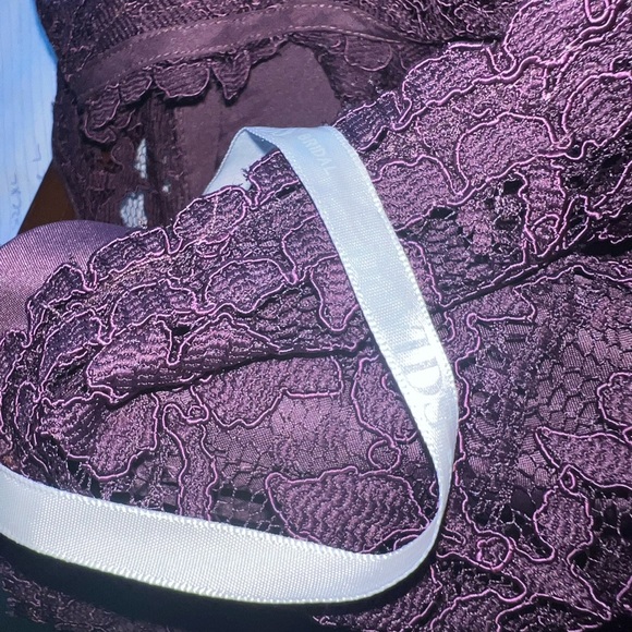 David’s Bridal Dark Purple Floral polyester long formal dress size 0 - Picture 16 of 16